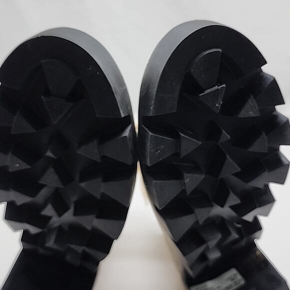 SCHUTZ XAYENE EGGSHELL LUG SOLE ANKLE BOOTIES WOMEN'S 6.5 NWOB - Picture 15 of 16